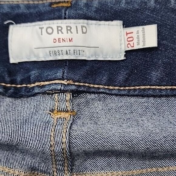 Torrid Jeans Jegging high rise Medium Wash distressing stretch Women's Tall 20T - Picture 6 of 9